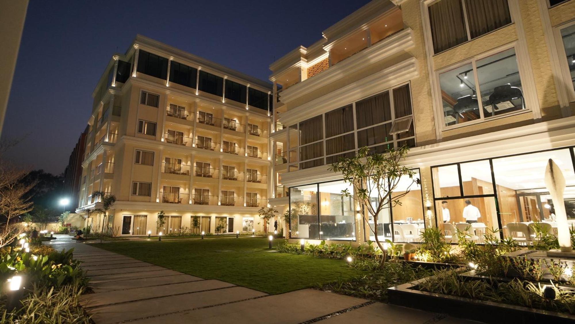 Antique Regency !! Luxurious Hotel In Digha !! Extérieur photo