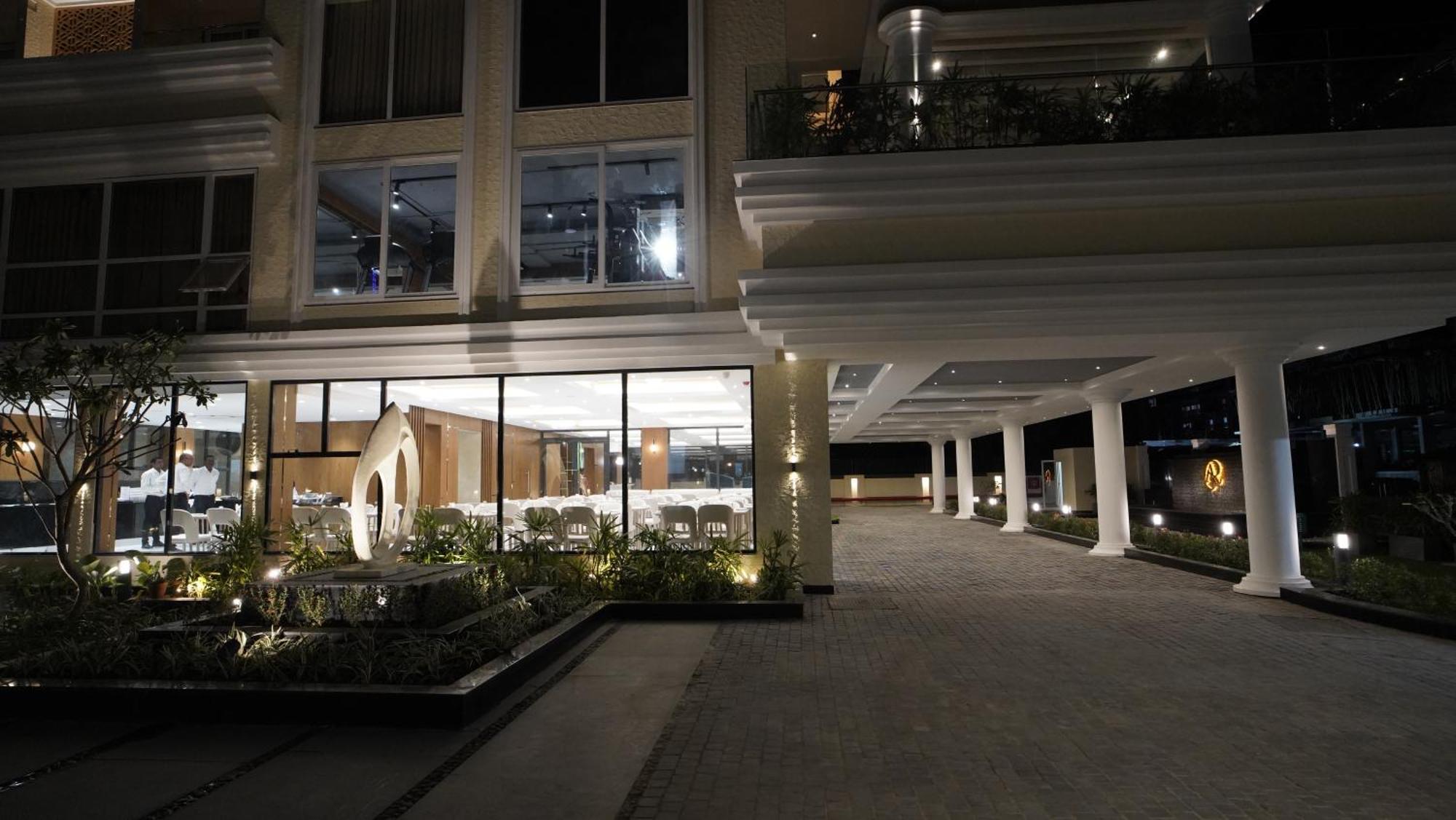 Antique Regency !! Luxurious Hotel In Digha !! Extérieur photo