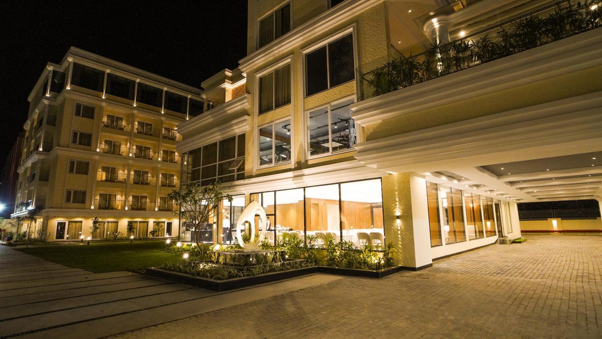Antique Regency !! Luxurious Hotel In Digha !! Extérieur photo